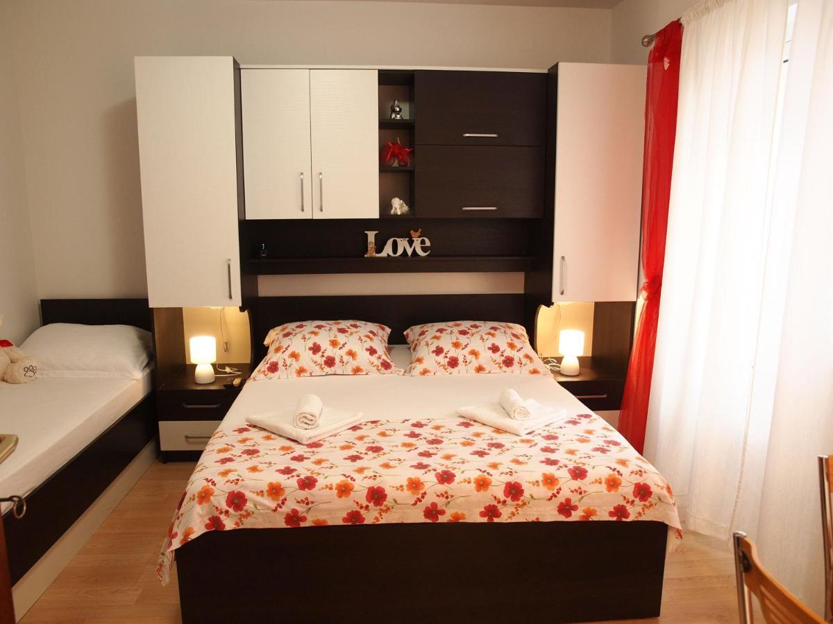 Apartman Mario Makarska Exterior foto